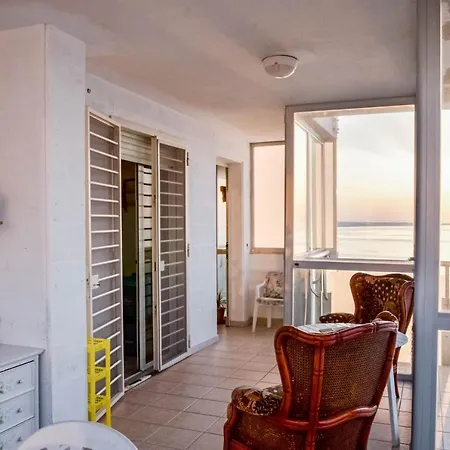 Apartment La Casa Al Faro