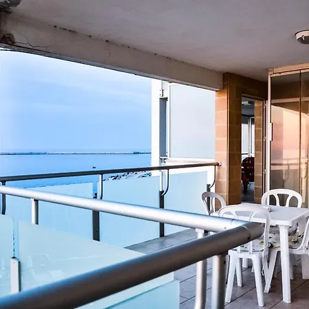 Apartment La Casa Al Faro Bari
